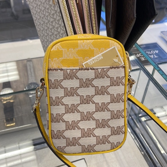 Michael Kors Sloan Editor Small Phone Logo Jacquard Crossbody
Butter Multi - Picture 10 of 16